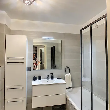 דירה Palm With Swimming Pool In A